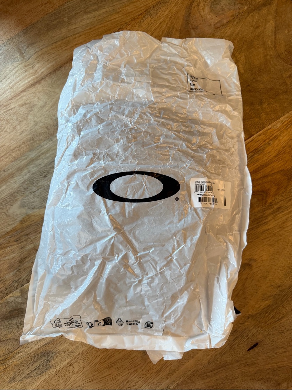 Oakley Black Crestible Packable BP Backpack. - Picture 8 of 9